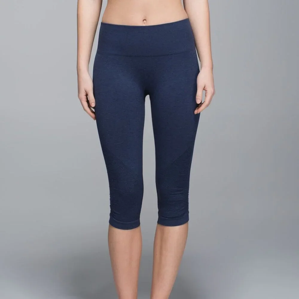Lululemon In The Flow Crop II -Heathered Deep Navy-SIZE 6 - Picture 1 of 13